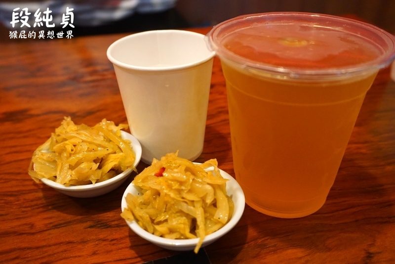 段純貞牛肉麵|台中網路10大人氣牛肉麵,聽說是新竹第一名牛肉麵,在台中廣三SOGO @猴屁的異想世界 段純貞牛肉麵|台中網路10大人氣牛肉麵,聽說是新竹第一名牛肉麵,在台中廣三SOGO @猴屁的異想世界