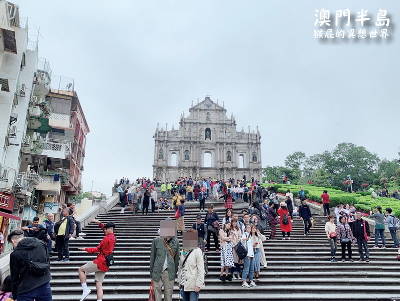 澳門大三巴景點推薦|大三巴牌坊、議事亭前地、玫瑰聖母堂、戀愛巷,一次拍好拍滿! @猴屁的異想世界 澳門大三巴景點推薦|大三巴牌坊、議事亭前地、玫瑰聖母堂、戀愛巷,一次拍好拍滿! @猴屁的異想世界
