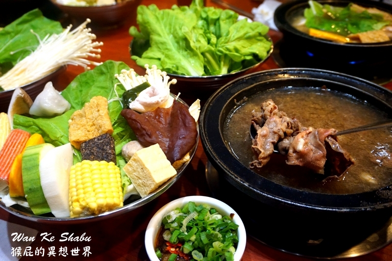 萬客什鍋青海店|台中超紅排隊火鍋店,招牌燒酒雞加炸蛋必點,營業到凌晨5點,台中宵夜推薦 @猴屁的異想世界 萬客什鍋青海店|台中超紅排隊火鍋店,招牌燒酒雞加炸蛋必點,營業到凌晨5點,台中宵夜推薦 @猴屁的異想世界