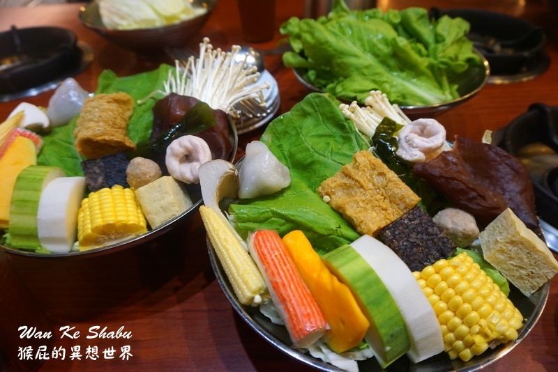 萬客什鍋青海店|台中超紅排隊火鍋店,招牌燒酒雞加炸蛋必點,營業到凌晨5點,台中宵夜推薦 @猴屁的異想世界 萬客什鍋青海店|台中超紅排隊火鍋店,招牌燒酒雞加炸蛋必點,營業到凌晨5點,台中宵夜推薦 @猴屁的異想世界
