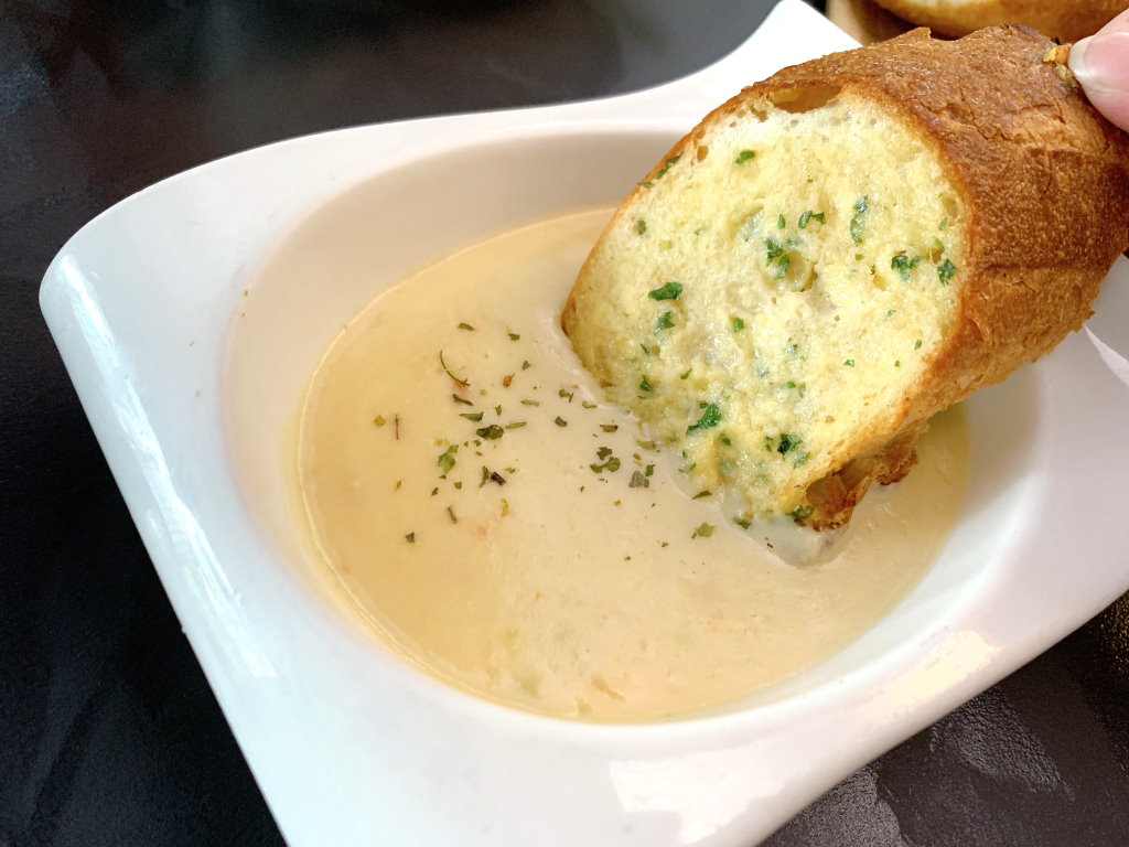 阿米奇義式廚房｜台中精明一街巷弄美食，便宜又好吃的義大利麵、燉飯，有壽星優惠 @猴屁的異想世界