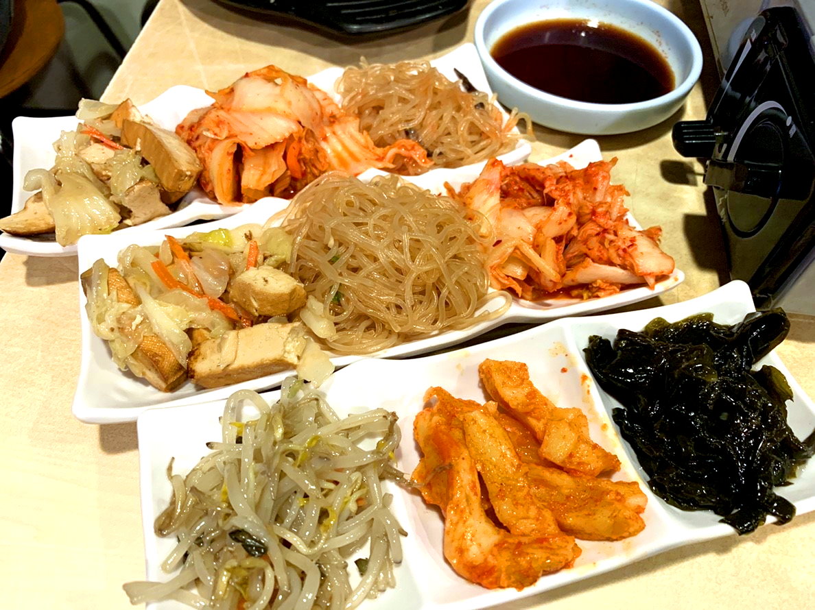 小飯館兒|公館韓式料理推薦,白飯小菜吃到飽CP值超高,飲料無限續,生意超好大排長龍 @猴屁的異想世界 小飯館兒|公館韓式料理推薦,白飯小菜吃到飽CP值超高,飲料無限續,生意超好大排長龍 @猴屁的異想世界