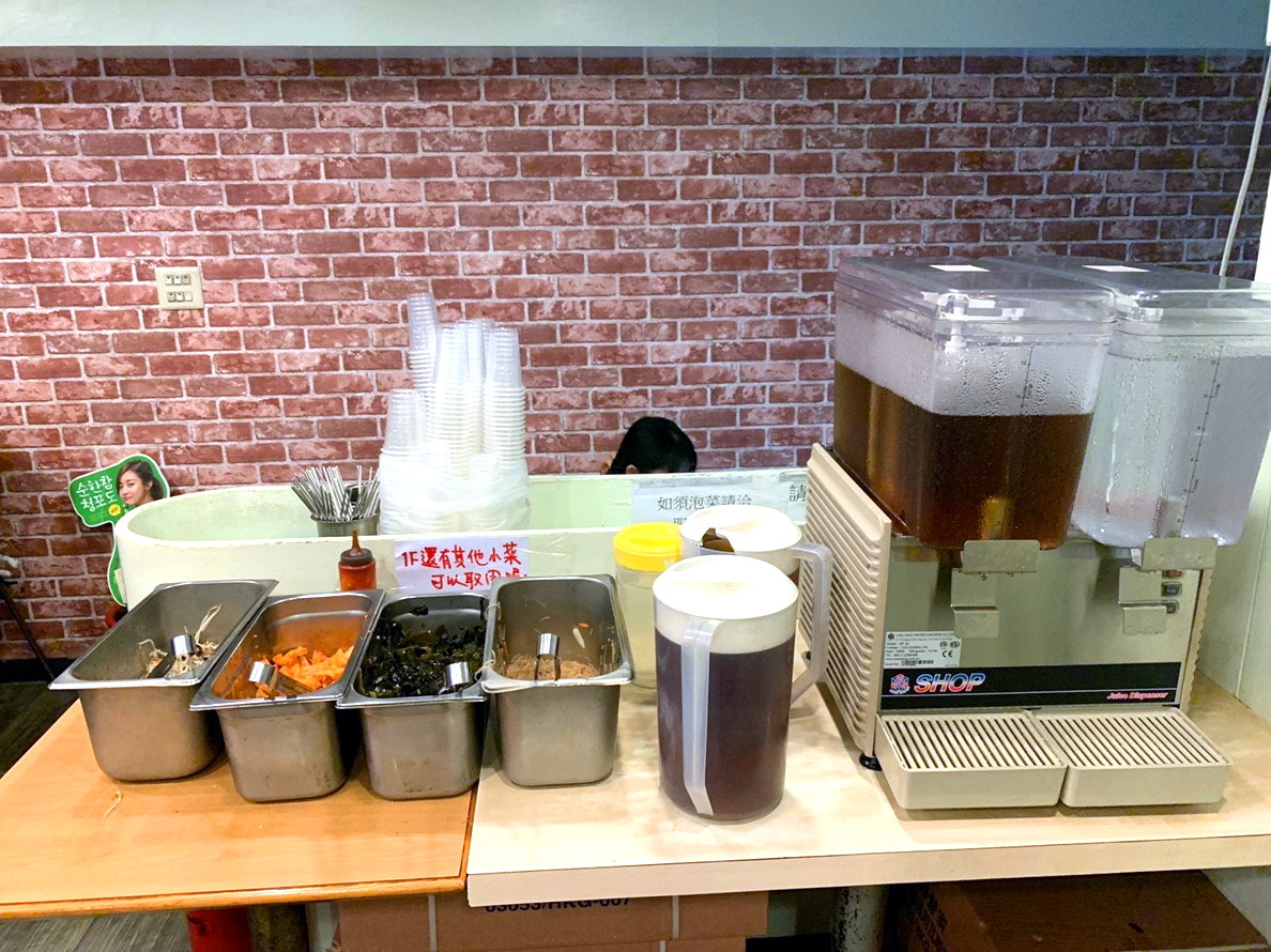 小飯館兒|公館韓式料理推薦,白飯小菜吃到飽CP值超高,飲料無限續,生意超好大排長龍 @猴屁的異想世界 小飯館兒|公館韓式料理推薦,白飯小菜吃到飽CP值超高,飲料無限續,生意超好大排長龍 @猴屁的異想世界