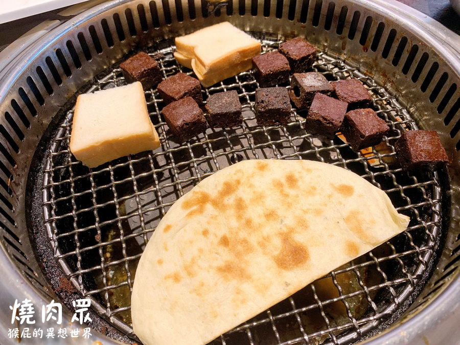 燒肉眾精緻炭火燒肉｜台中燒肉吃到飽推薦，壽星6折優惠超划算，中秋烤肉首選 @猴屁的異想世界