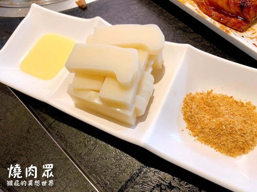 燒肉眾精緻炭火燒肉｜台中燒肉吃到飽推薦，壽星6折優惠超划算，中秋烤肉首選 @猴屁的異想世界