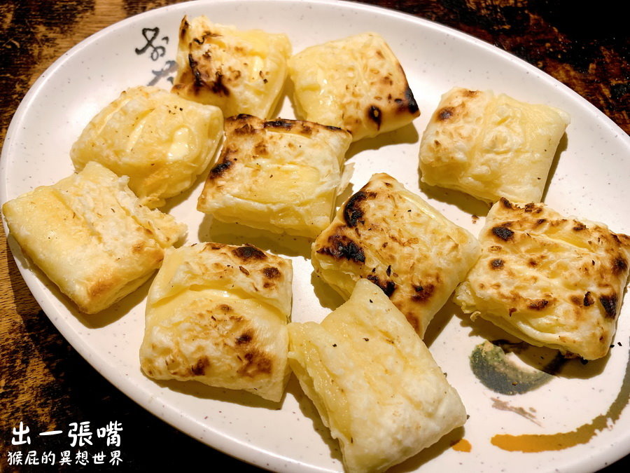 台中出一張嘴燒肉｜蝦子剝好殼超貼心，還有莫凡比冰淇淋、自製蜂蜜冰，一口酥超涮嘴！ @猴屁的異想世界