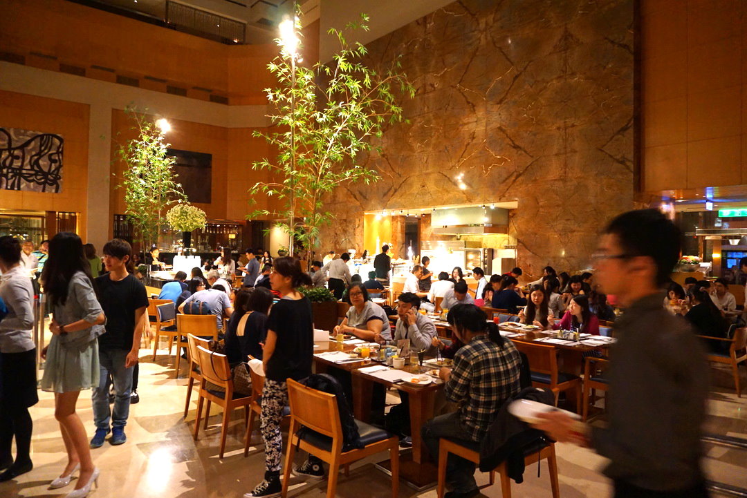 【台北吃到飽推薦】喜來登大飯店十二廚自助餐,平日4人同行1人免費,捷運善導寺站 @猴屁的異想世界 【台北吃到飽推薦】喜來登大飯店十二廚自助餐,平日4人同行1人免費,捷運善導寺站 @猴屁的異想世界