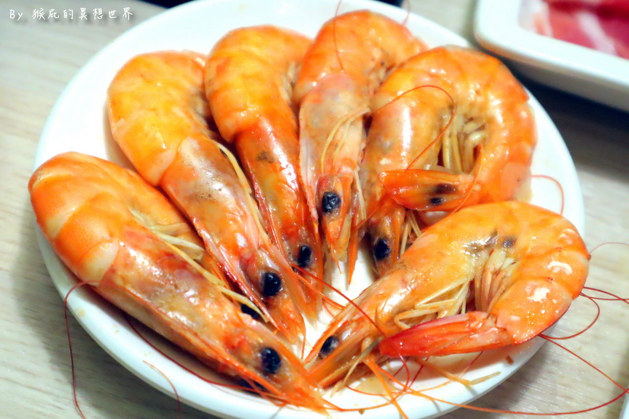 【台中火鍋】石二鍋台中青海家樂福店|王品平價火鍋248元起,新湯底必吃高CP值推薦 @猴屁的異想世界 【台中火鍋】石二鍋台中青海家樂福店|王品平價火鍋248元起,新湯底必吃高CP值推薦 @猴屁的異想世界