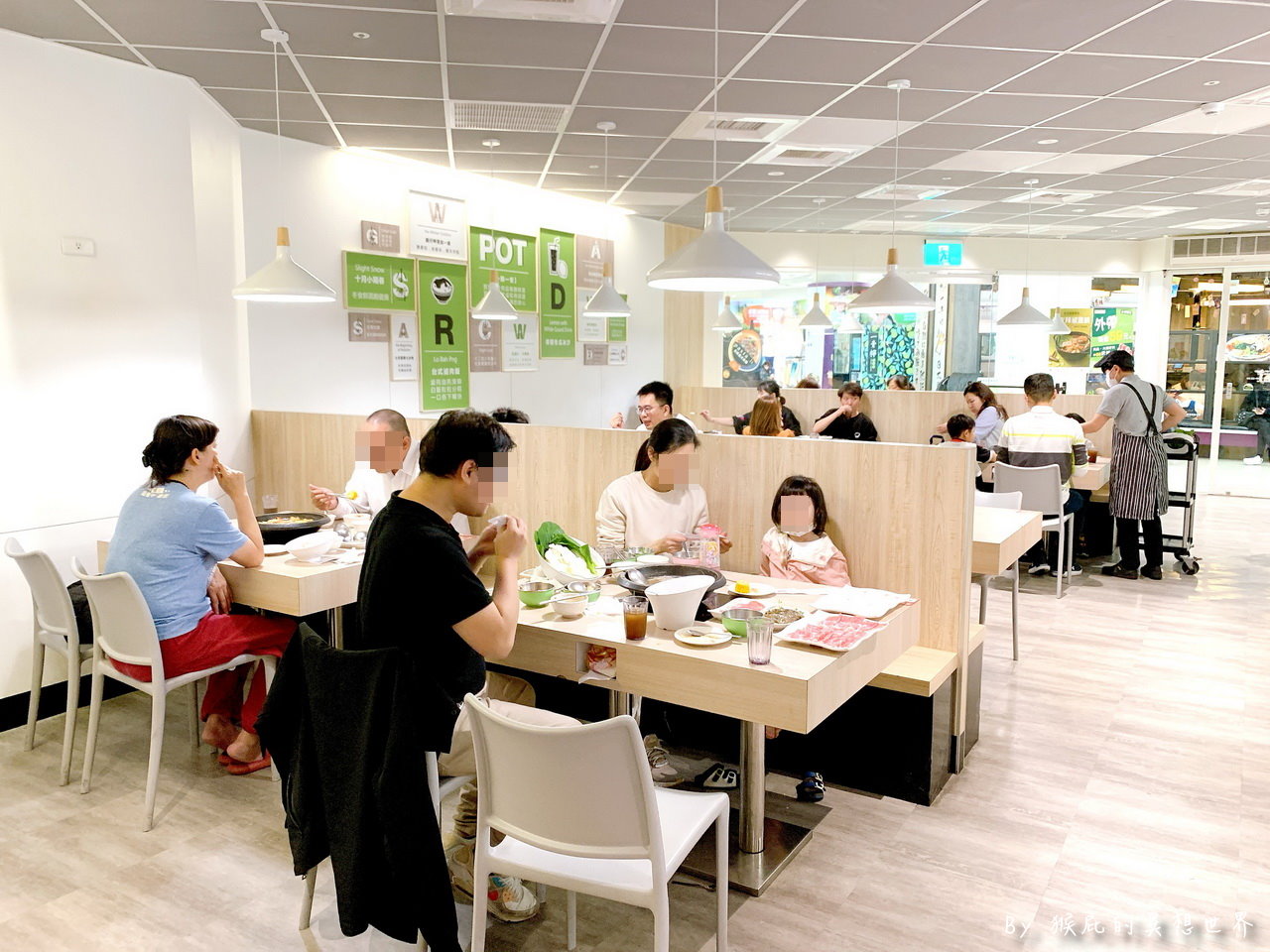 【台中火鍋】石二鍋台中青海家樂福店|王品平價火鍋248元起,新湯底必吃高CP值推薦 @猴屁的異想世界 【台中火鍋】石二鍋台中青海家樂福店|王品平價火鍋248元起,新湯底必吃高CP值推薦 @猴屁的異想世界