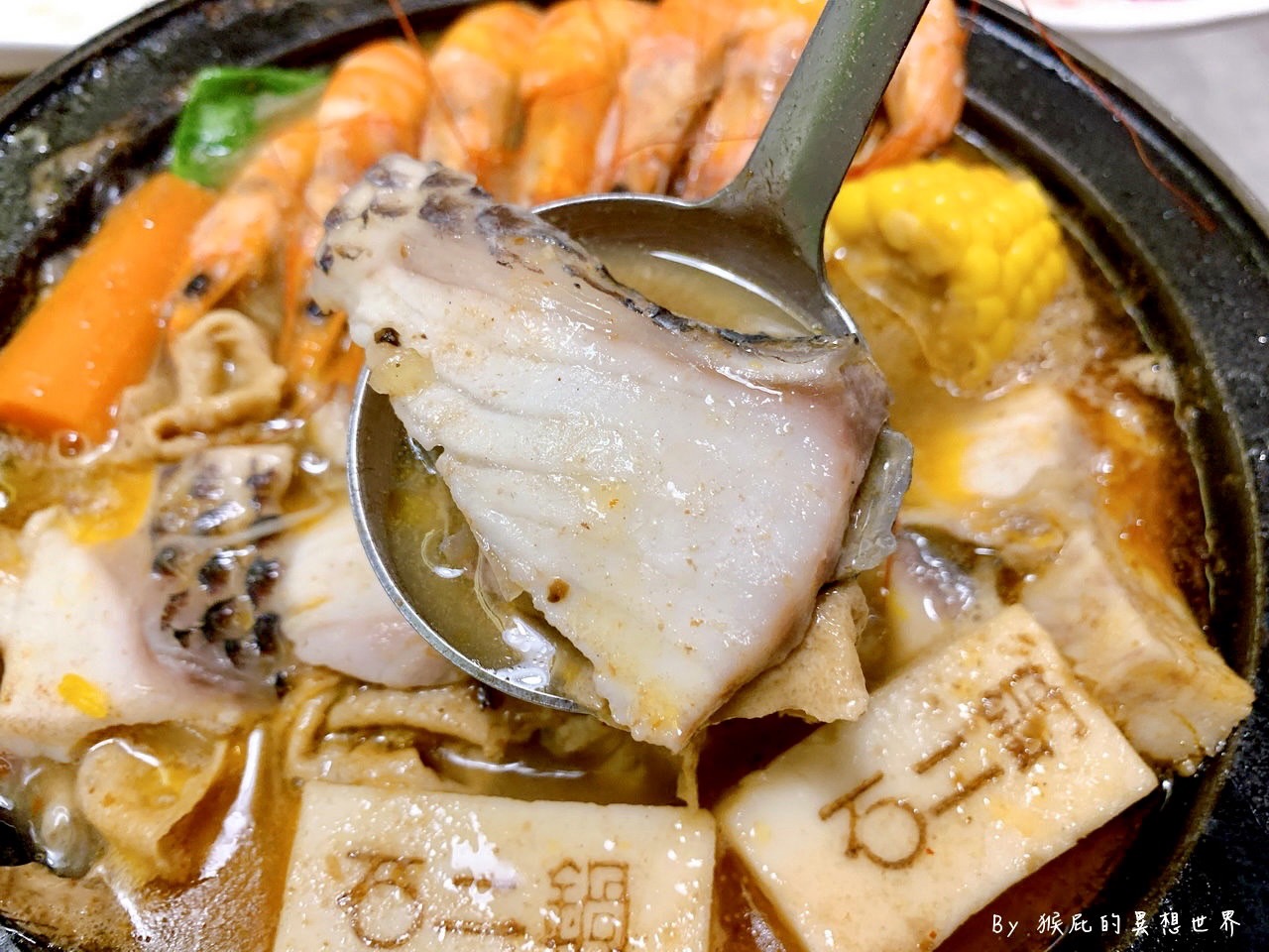 【台中火鍋】石二鍋台中青海家樂福店|王品平價火鍋248元起,新湯底必吃高CP值推薦 @猴屁的異想世界 【台中火鍋】石二鍋台中青海家樂福店|王品平價火鍋248元起,新湯底必吃高CP值推薦 @猴屁的異想世界
