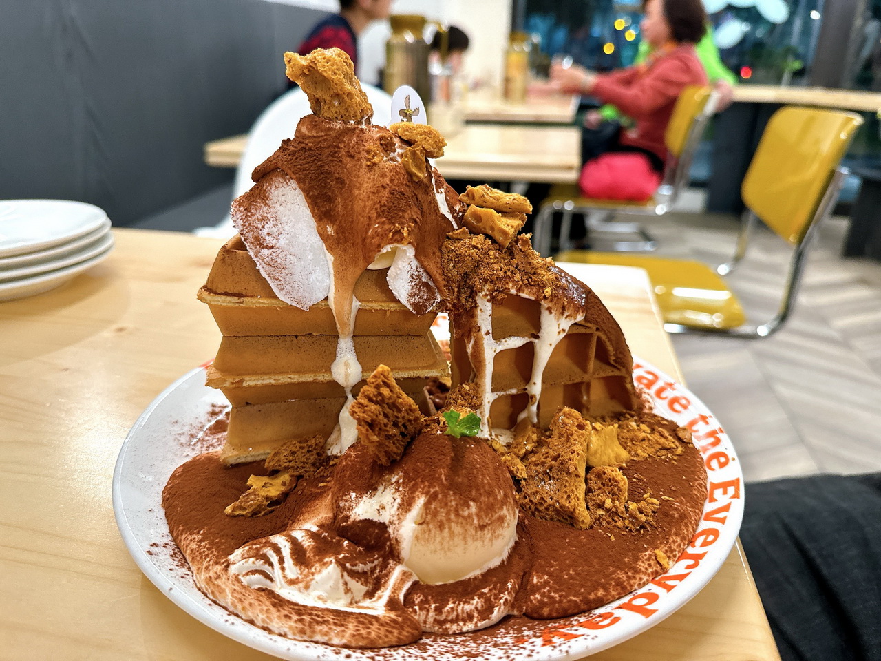 IG爆紅大理石乳酪醬炸雞必點,提拉米蘇鬆餅超優秀,有免費插座,三重早午餐推薦|夢鹿咖啡三重店 @猴屁的異想世界 IG爆紅大理石乳酪醬炸雞必點,提拉米蘇鬆餅超優秀,有免費插座,三重早午餐推薦|夢鹿咖啡三重店 @猴屁的異想世界