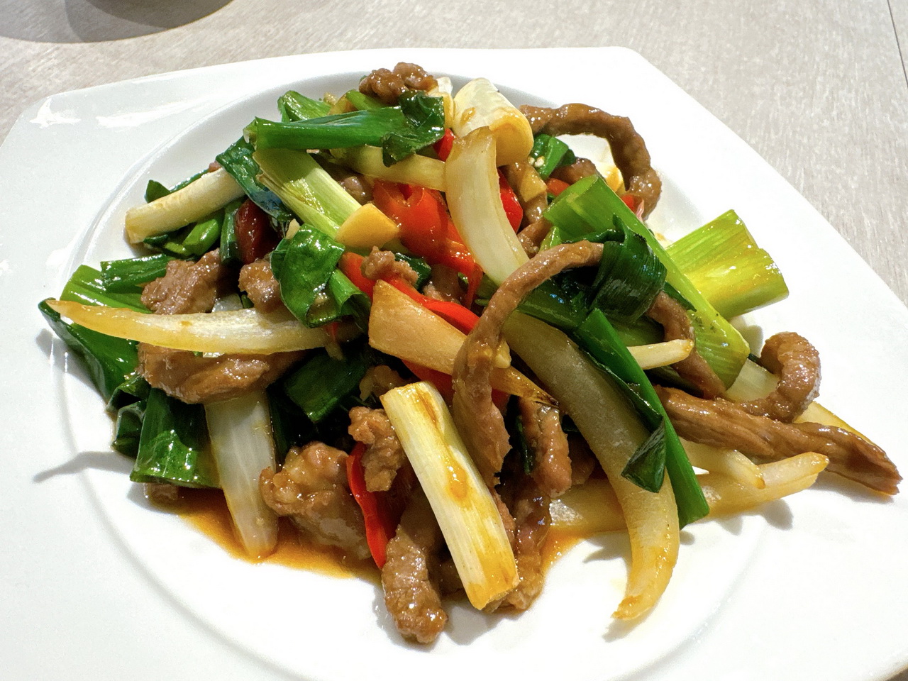 玖仰久仰|板橋最美熱炒店,白飯吃到飽超划算,一道菜70元起,再來杯珍奶絕配 @猴屁的異想世界 玖仰久仰|板橋最美熱炒店,白飯吃到飽超划算,一道菜70元起,再來杯珍奶絕配 @猴屁的異想世界