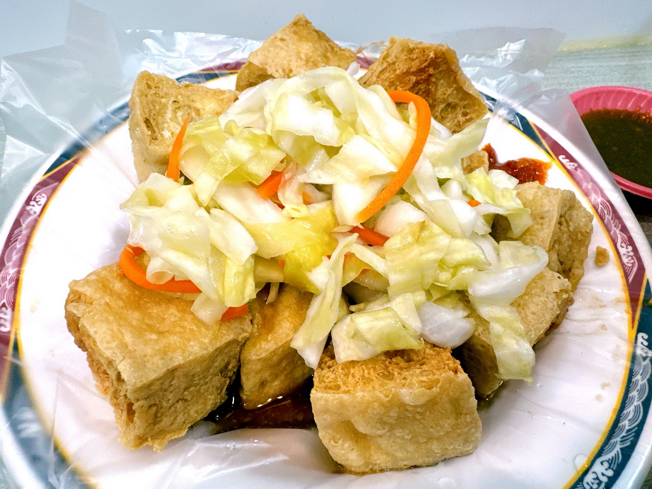 家湘涼麵|被涼麵耽誤的臭豆腐,士林夜市評價超低,但生意超好排隊排爆的神奇小店 @猴屁的異想世界 家湘涼麵|被涼麵耽誤的臭豆腐,士林夜市評價超低,但生意超好排隊排爆的神奇小店 @猴屁的異想世界