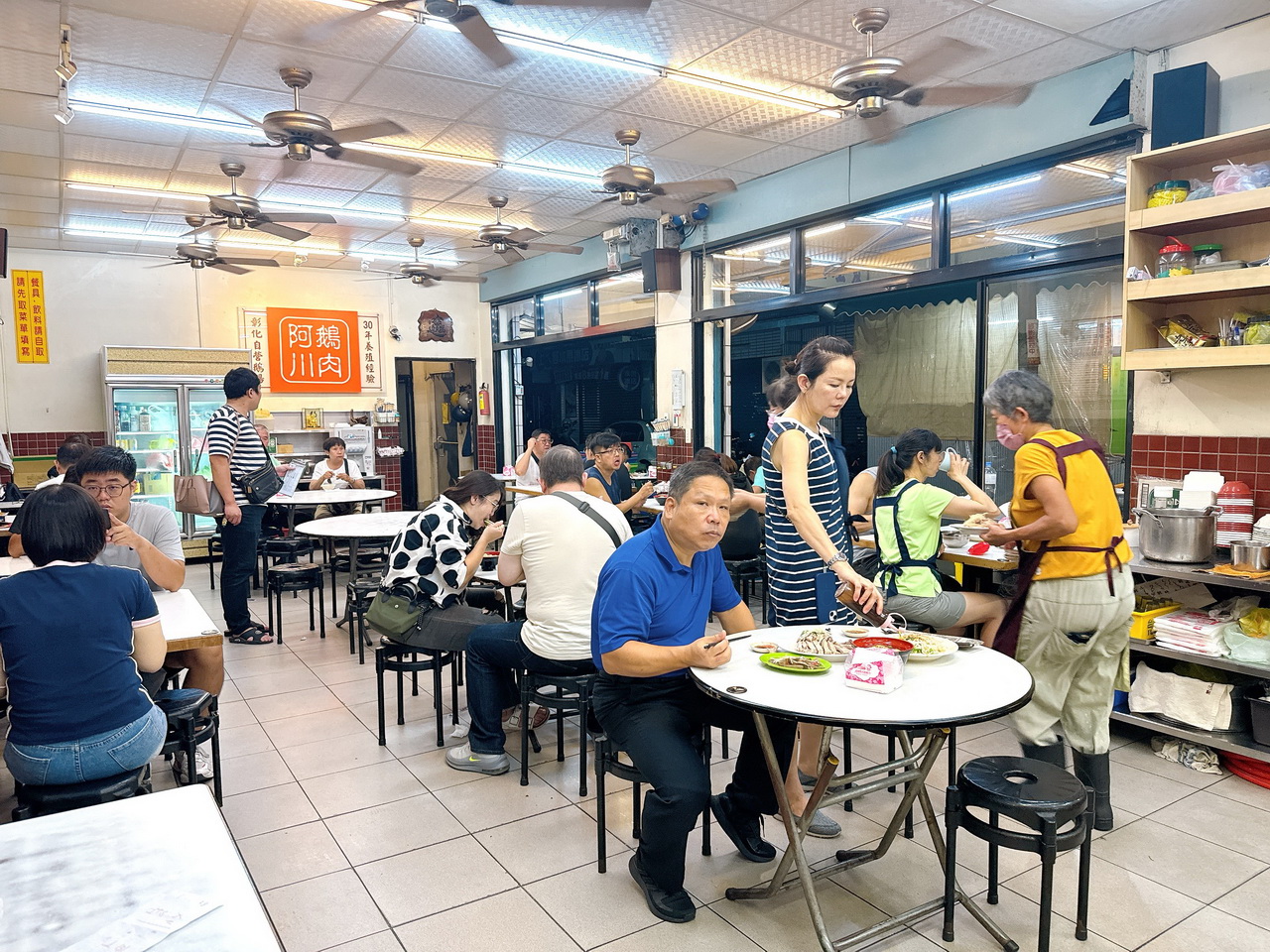 【阿川鵝肉】台中向上市場超人氣鵝肉店,肥美多汁軟嫩好吃賣到半夜12點 @猴屁的異想世界 【阿川鵝肉】台中向上市場超人氣鵝肉店,肥美多汁軟嫩好吃賣到半夜12點 @猴屁的異想世界