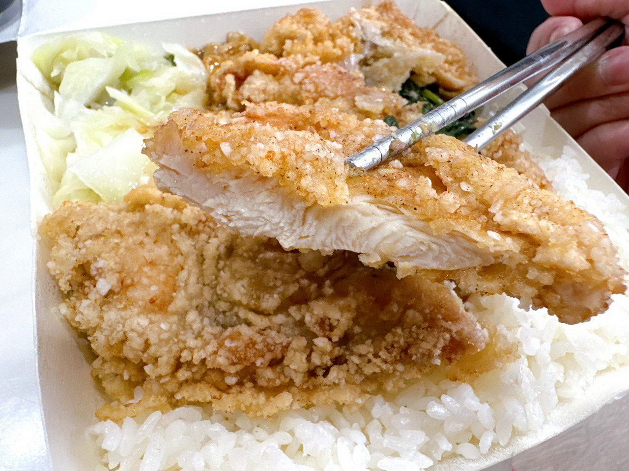 【森記快餐店】逢甲老字號便當店,限量招牌玫瑰油雞飯12點前就賣光,炸雞排好吃 @猴屁的異想世界 【森記快餐店】逢甲老字號便當店,限量招牌玫瑰油雞飯12點前就賣光,炸雞排好吃 @猴屁的異想世界