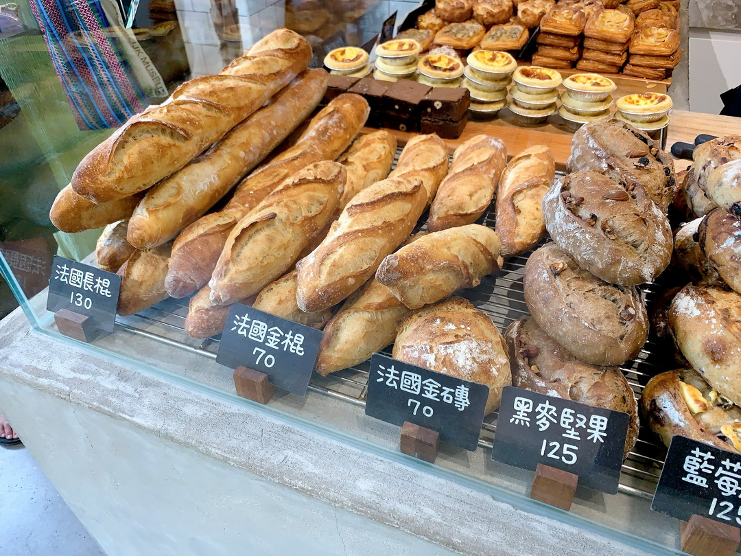 Dore多爾法式烘焙|台中森林系早午餐超夯,法式麵包超專業,大排隊也值得,附停車場 @猴屁的異想世界 Dore多爾法式烘焙|台中森林系早午餐超夯,法式麵包超專業,大排隊也值得,附停車場 @猴屁的異想世界