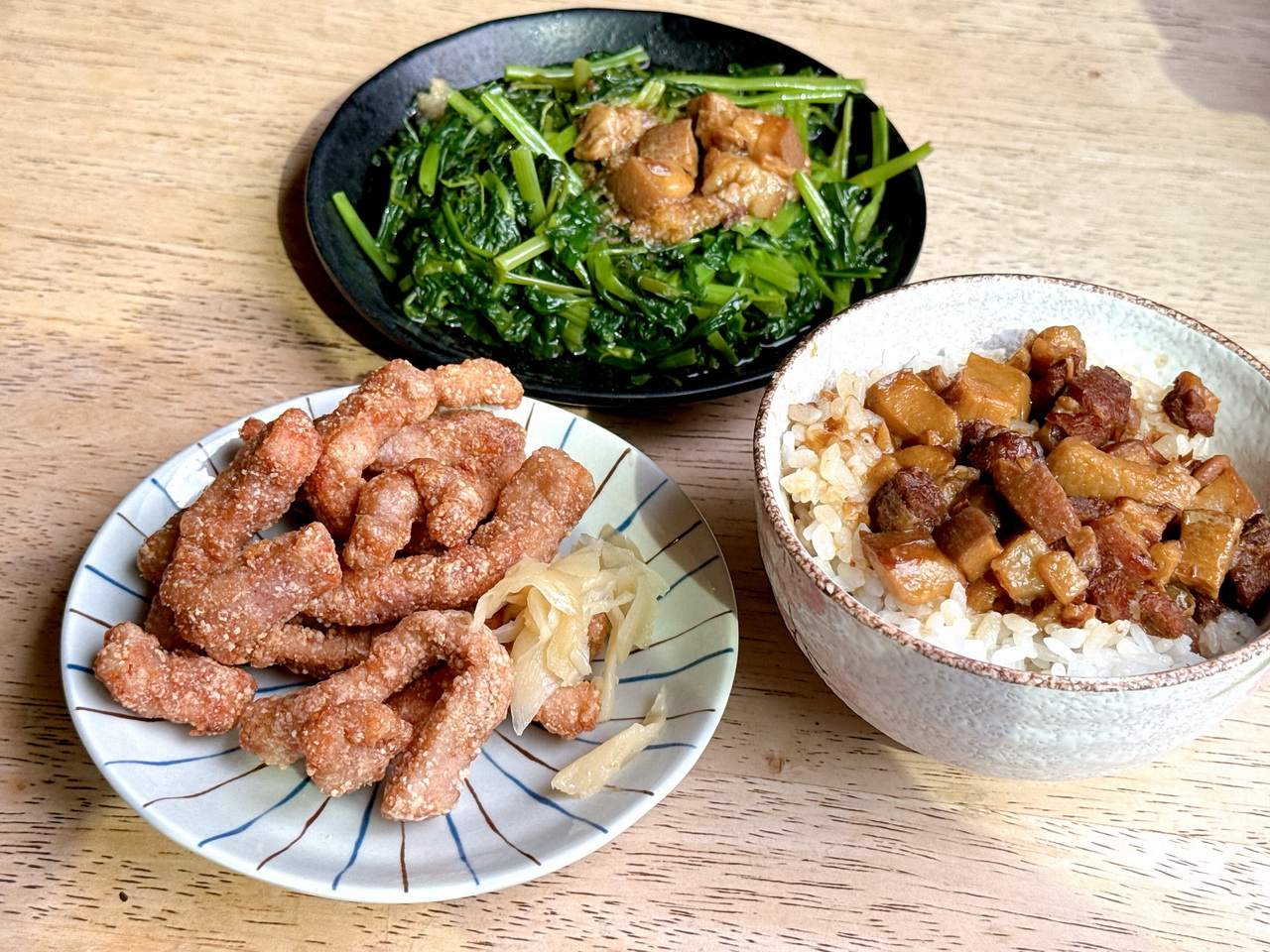 【食谷飯堂】台中超強魯肉飯,隱藏在勤美附近,傳統手工魯肉超好吃,肥肥的超邪惡,平價美味老店 @猴屁的異想世界 【食谷飯堂】台中超強魯肉飯,隱藏在勤美附近,傳統手工魯肉超好吃,肥肥的超邪惡,平價美味老店 @猴屁的異想世界