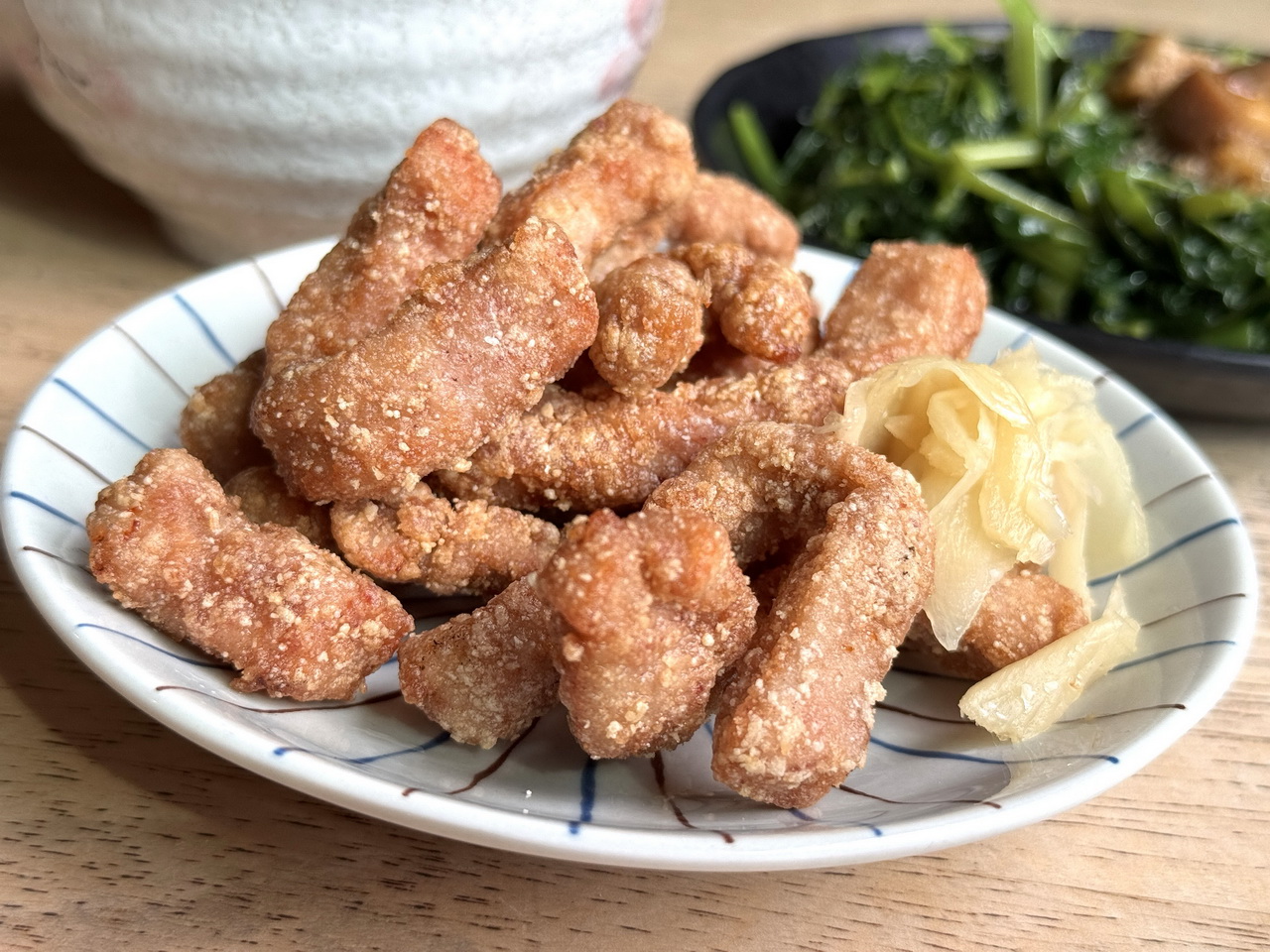 【食谷飯堂】台中超強魯肉飯,隱藏在勤美附近,傳統手工魯肉超好吃,肥肥的超邪惡,平價美味老店 @猴屁的異想世界 【食谷飯堂】台中超強魯肉飯,隱藏在勤美附近,傳統手工魯肉超好吃,肥肥的超邪惡,平價美味老店 @猴屁的異想世界