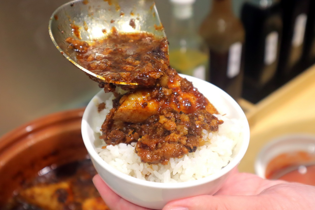 【饗點鍋台中文心店】台中火鍋自助吧吃到飽388元起,超浮誇35盎司大胃王肉盤超壯觀 @猴屁的異想世界 【饗點鍋台中文心店】台中火鍋自助吧吃到飽388元起,超浮誇35盎司大胃王肉盤超壯觀 @猴屁的異想世界