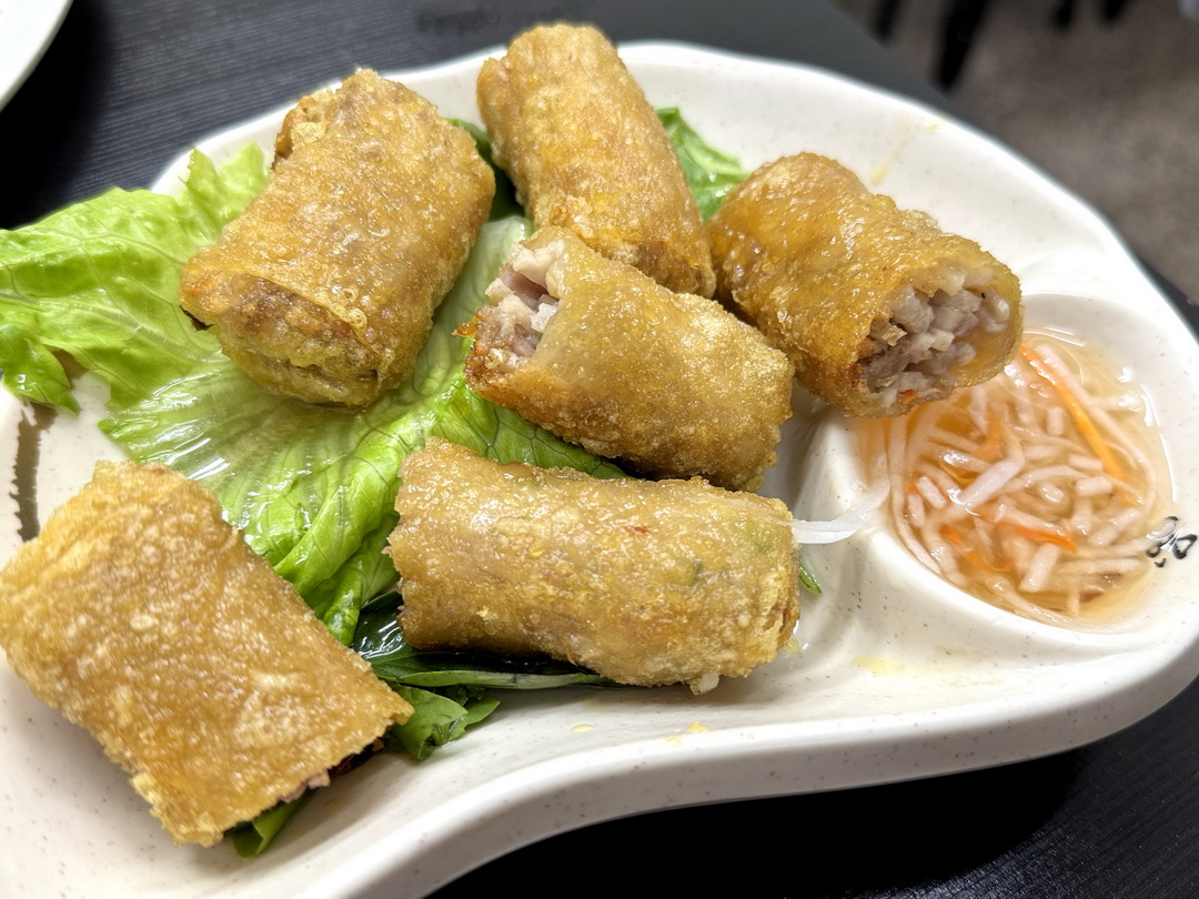 【佳華越南美食】西屯區超人氣越南料理,炒飯超級好吃,每天都在排隊 @猴屁的異想世界 【佳華越南美食】西屯區超人氣越南料理,炒飯超級好吃,每天都在排隊 @猴屁的異想世界