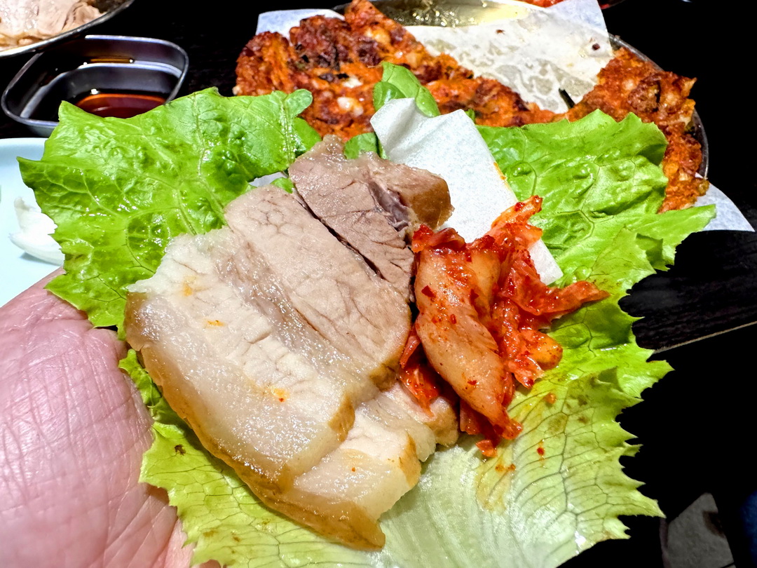 【延南家韓式豬肉湯飯】台中南屯人氣韓式料理推薦,血腸湯飯、雪濃湯、菜包肉必吃,小菜吃到飽超佛心! @猴屁的異想世界 【延南家韓式豬肉湯飯】台中南屯人氣韓式料理推薦,血腸湯飯、雪濃湯、菜包肉必吃,小菜吃到飽超佛心! @猴屁的異想世界