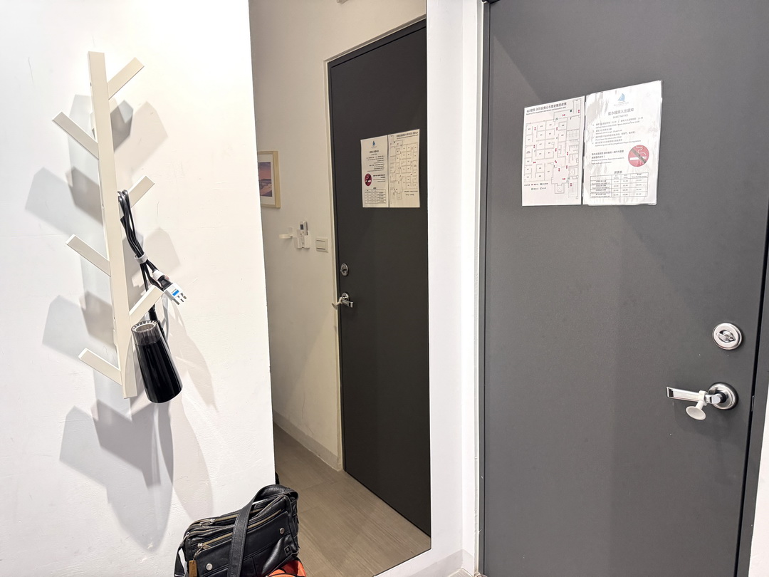 藍水輕旅|桃園高鐵平價住宿推薦,附免費送機、宵夜餐包飲品吃到飽 @猴屁的異想世界 藍水輕旅|桃園高鐵平價住宿推薦,附免費送機、宵夜餐包飲品吃到飽 @猴屁的異想世界