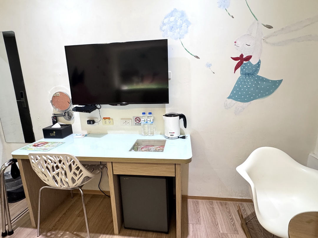 秝芯旅店六合館|高雄超便宜住宿,附免費泡麵飲料,爆米花吃到飽,Switch遊戲機隨你玩 @猴屁的異想世界 秝芯旅店六合館|高雄超便宜住宿,附免費泡麵飲料,爆米花吃到飽,Switch遊戲機隨你玩 @猴屁的異想世界