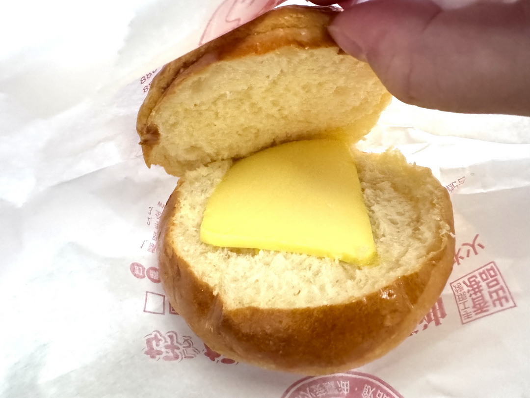 【好好味冰火菠蘿油】台中逢甲人氣港式菠蘿包必吃推薦,熱菠蘿夾奶油超邪惡! @猴屁的異想世界 【好好味冰火菠蘿油】台中逢甲人氣港式菠蘿包必吃推薦,熱菠蘿夾奶油超邪惡! @猴屁的異想世界