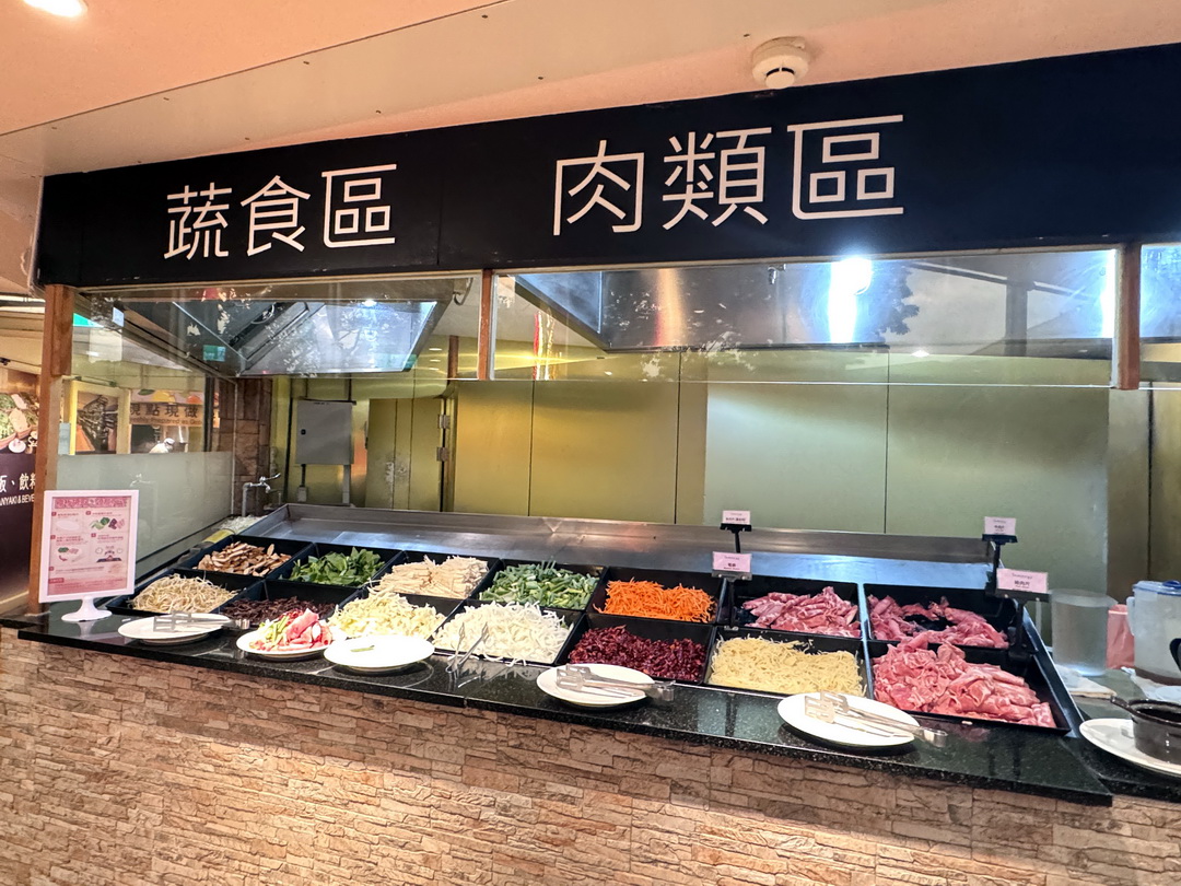 台中清新溫泉飯店|新采自助百匯,泰國蝦吃到飽吃起來,6/7-6/30期間限定 @猴屁的異想世界 台中清新溫泉飯店|新采自助百匯,泰國蝦吃到飽吃起來,6/7-6/30期間限定 @猴屁的異想世界