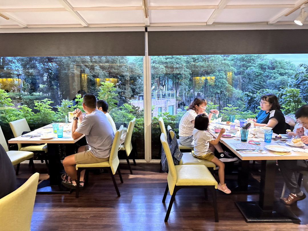台中清新溫泉飯店|新采自助百匯,泰國蝦吃到飽吃起來,6/7-6/30期間限定 @猴屁的異想世界 台中清新溫泉飯店|新采自助百匯,泰國蝦吃到飽吃起來,6/7-6/30期間限定 @猴屁的異想世界