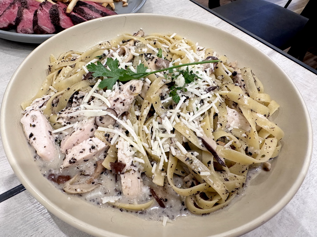 【gonnaEAT京站店】台北義大利麵推薦，地中海健康餐廳，原型食物也能超好吃 @猴屁的異想世界