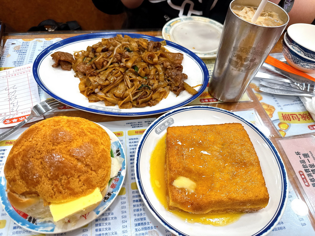 金華冰廳|香港美食推薦,菠蘿油界的傳奇,必吃經典老字號,西多士也必點 @猴屁的異想世界 金華冰廳|香港美食推薦,菠蘿油界的傳奇,必吃經典老字號,西多士也必點 @猴屁的異想世界