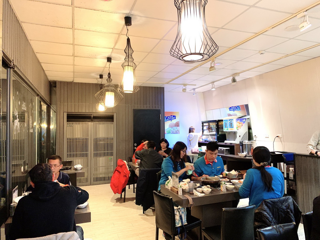 台中瘋蝦吃到飽|20多種現炒蝦料理+火鍋吃到飽,啤酒飲料冰淇淋無限供應 @猴屁的異想世界 台中瘋蝦吃到飽|20多種現炒蝦料理+火鍋吃到飽,啤酒飲料冰淇淋無限供應 @猴屁的異想世界