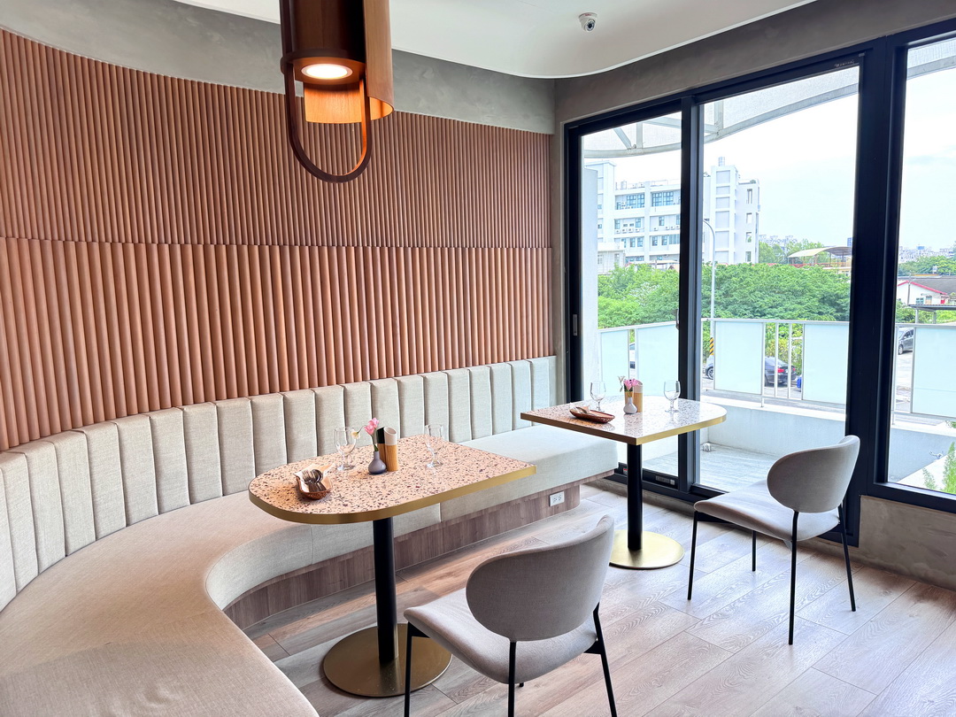【Les aqua水相餐聚苑】台中超美韓系玻璃屋餐廳,麵包免費續,壽星還送蛋糕+照片超浮誇 @猴屁的異想世界 【Les aqua水相餐聚苑】台中超美韓系玻璃屋餐廳,麵包免費續,壽星還送蛋糕+照片超浮誇 @猴屁的異想世界