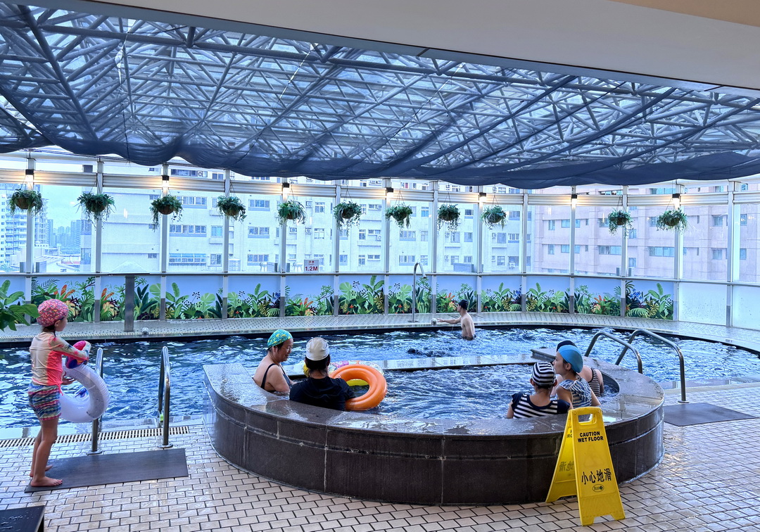 新竹老爺酒店|近清大交大附免費停車,壽星入住送禮,附設游泳池健身房超享受 @猴屁的異想世界 新竹老爺酒店|近清大交大附免費停車,壽星入住送禮,附設游泳池健身房超享受 @猴屁的異想世界