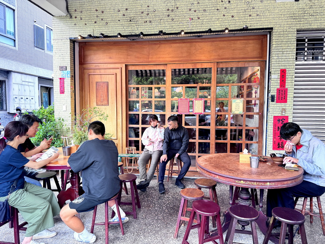 【老棠酸辣粉】台中酸辣粉推薦,麻辣燙串串只要13元!必吃牛肉酸辣粉、口水雞、蒜泥白肉超夠味 @猴屁的異想世界 【老棠酸辣粉】台中酸辣粉推薦,麻辣燙串串只要13元!必吃牛肉酸辣粉、口水雞、蒜泥白肉超夠味 @猴屁的異想世界