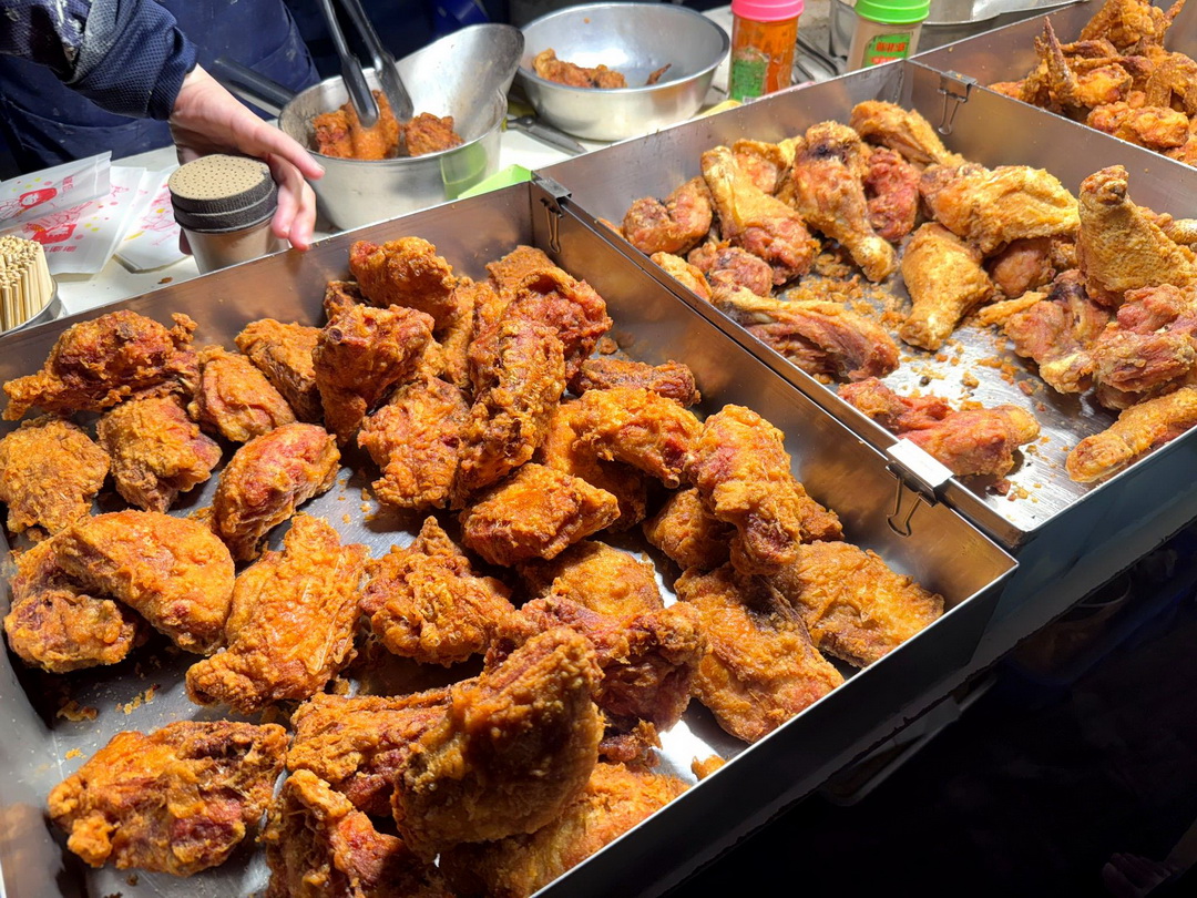 礁溪溫泉夜市搬新家!宜蘭全新夜市必吃美食攻略,週日限定夜市更好逛! @猴屁的異想世界 礁溪溫泉夜市搬新家!宜蘭全新夜市必吃美食攻略,週日限定夜市更好逛! @猴屁的異想世界