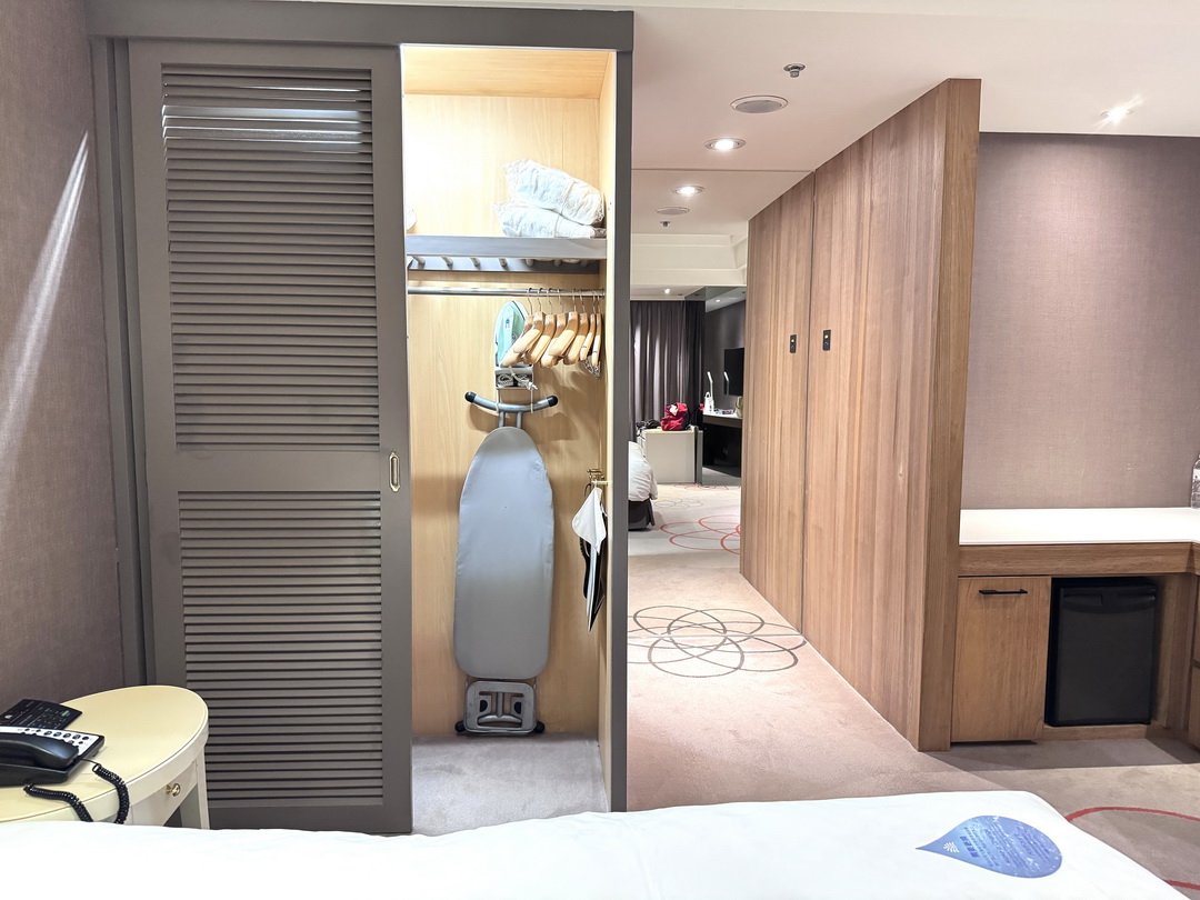 新竹老爺酒店|近清大交大附免費停車,壽星入住送禮,附設游泳池健身房超享受 @猴屁的異想世界 新竹老爺酒店|近清大交大附免費停車,壽星入住送禮,附設游泳池健身房超享受 @猴屁的異想世界