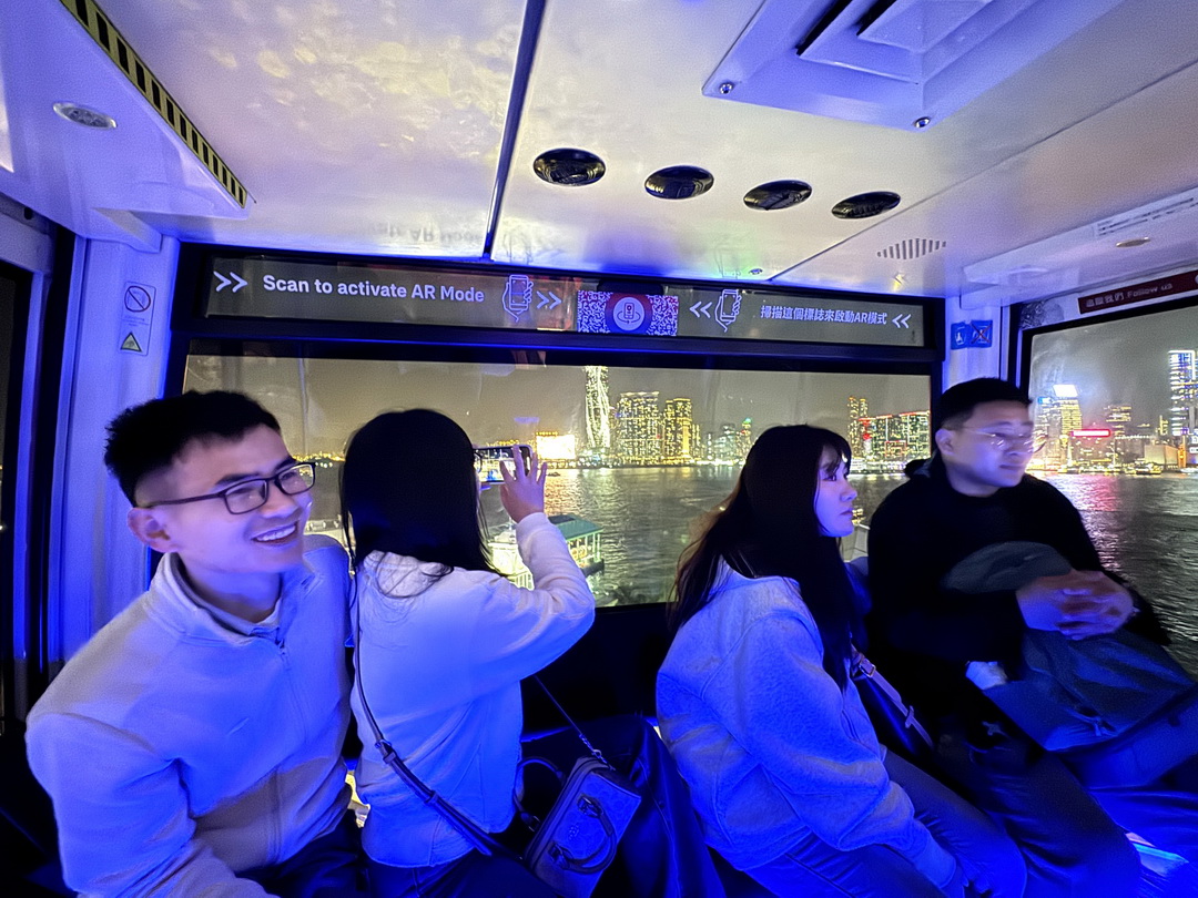 香港摩天輪|中環必玩景點!20元港幣搭上高空賞維多利亞港夜景,還有可愛造景好拍好玩 @猴屁的異想世界 香港摩天輪|中環必玩景點!20元港幣搭上高空賞維多利亞港夜景,還有可愛造景好拍好玩 @猴屁的異想世界