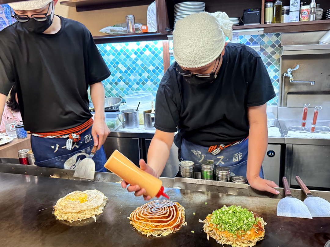 友鐵廣島燒專門店|台中日式廣島燒推薦,現點現做鐵板料理,明太子廣島燒超邪惡! @猴屁的異想世界 友鐵廣島燒專門店|台中日式廣島燒推薦,現點現做鐵板料理,明太子廣島燒超邪惡! @猴屁的異想世界