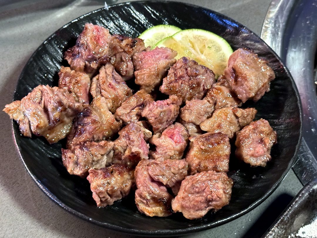 【紅桧燒肉鍋物】太平高質感單點燒肉,火鍋料自助吧吃到飽+調酒喝到飽 @猴屁的異想世界 【紅桧燒肉鍋物】太平高質感單點燒肉,火鍋料自助吧吃到飽+調酒喝到飽 @猴屁的異想世界