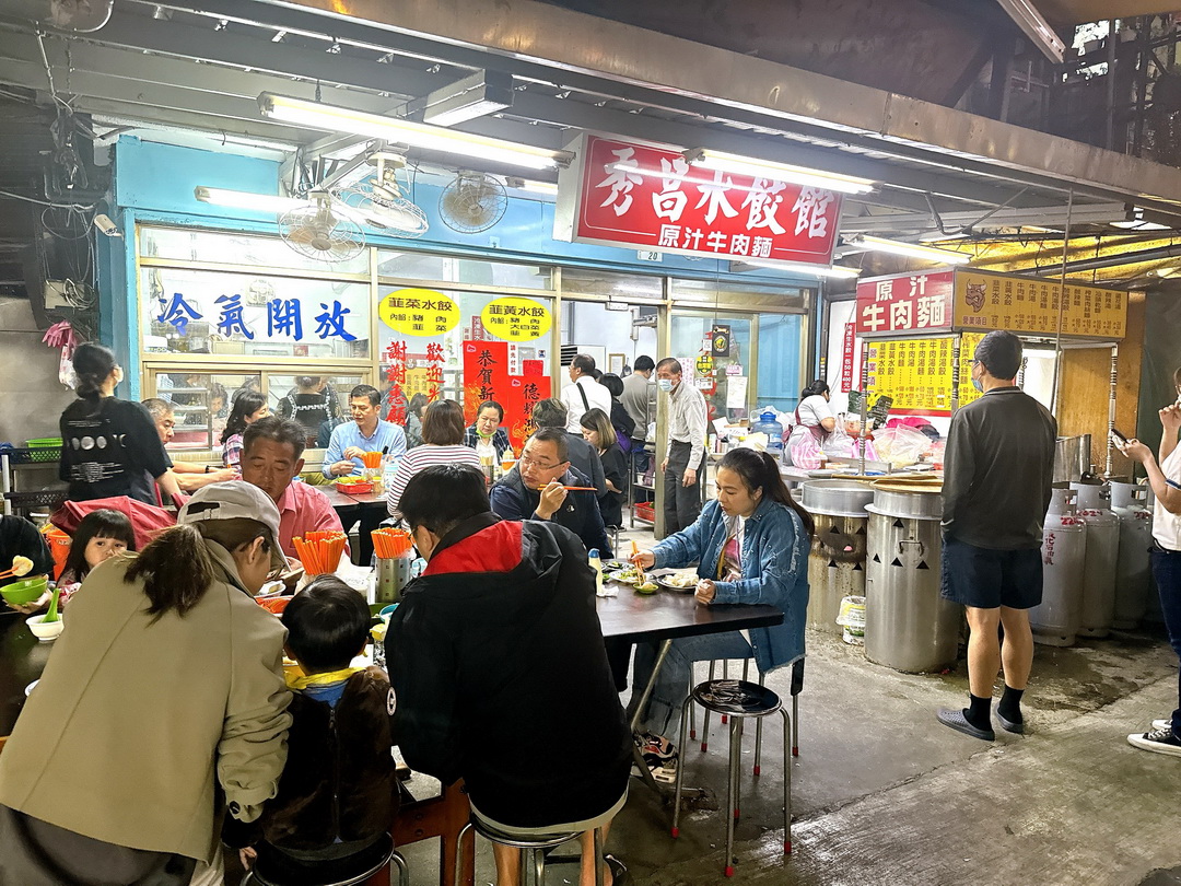 南機場夜市美食|12間必吃人氣小吃推薦,米其林必比登臭豆腐、蚵嗲、沙威瑪、滷肉飯、炸雞通通有 @猴屁的異想世界 南機場夜市美食|12間必吃人氣小吃推薦,米其林必比登臭豆腐、蚵嗲、沙威瑪、滷肉飯、炸雞通通有 @猴屁的異想世界
