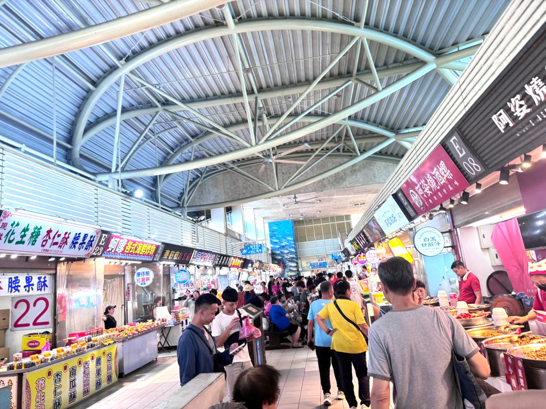 台中海洋生態館|8大主題展區搶先看!最新票價、交通懶人包、順遊梧棲漁港一日遊攻略 @猴屁的異想世界 台中海洋生態館|8大主題展區搶先看!最新票價、交通懶人包、順遊梧棲漁港一日遊攻略 @猴屁的異想世界