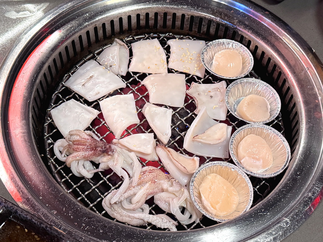 【紅桧燒肉鍋物】太平高質感單點燒肉,火鍋料自助吧吃到飽+調酒喝到飽 @猴屁的異想世界 【紅桧燒肉鍋物】太平高質感單點燒肉,火鍋料自助吧吃到飽+調酒喝到飽 @猴屁的異想世界