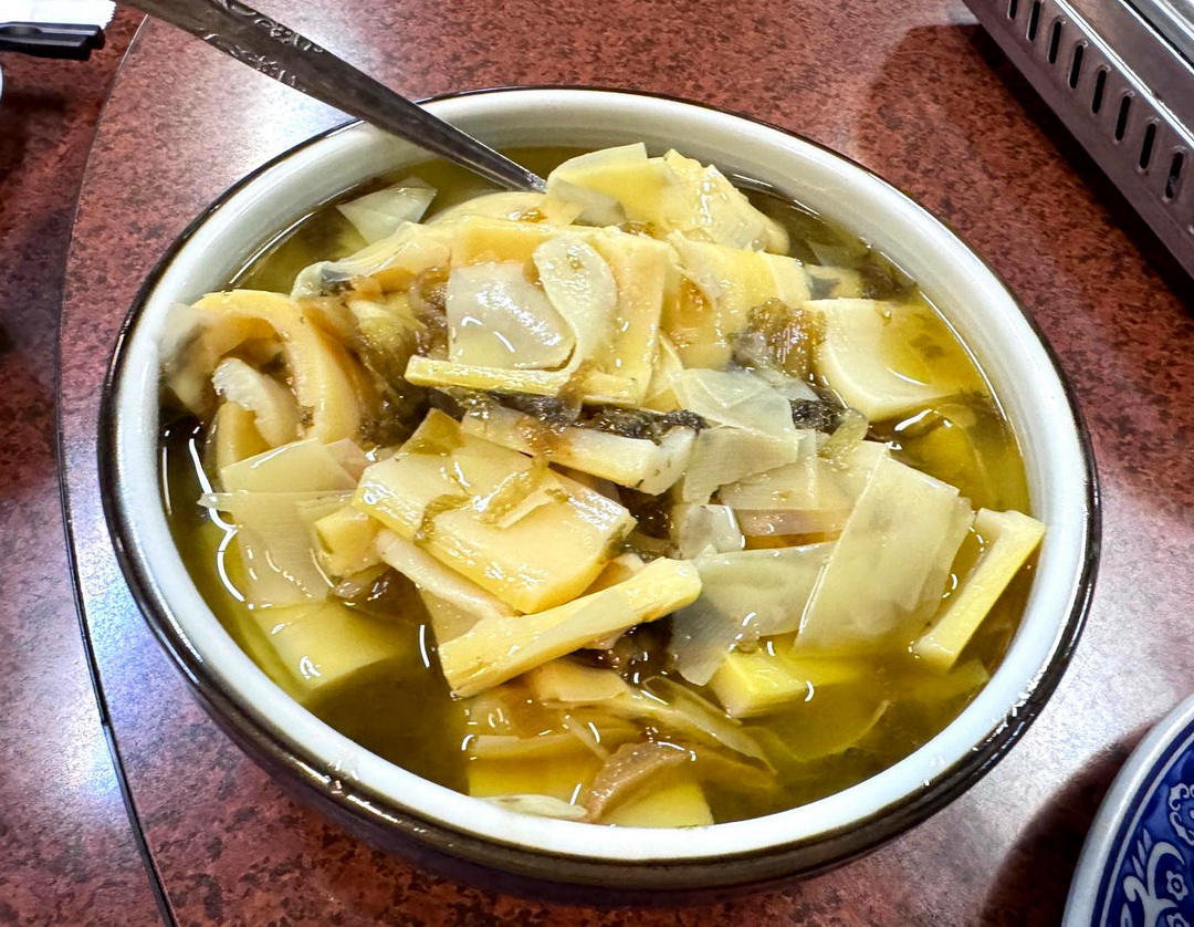 龍之居土雞城|台中北屯合菜推薦!5000元合菜10道菜超澎湃,招牌甕仔雞、鳳梨蝦球必吃 @猴屁的異想世界 龍之居土雞城|台中北屯合菜推薦!5000元合菜10道菜超澎湃,招牌甕仔雞、鳳梨蝦球必吃 @猴屁的異想世界
