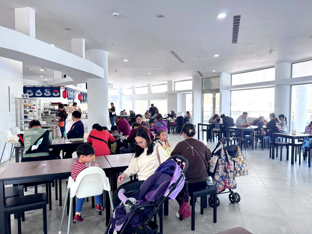 九九峰動物樂園|南投親子景點推薦!笑笑羊、鸚鵡近距離互動,還有恐龍園區、美食街超豐富 @猴屁的異想世界 九九峰動物樂園|南投親子景點推薦!笑笑羊、鸚鵡近距離互動,還有恐龍園區、美食街超豐富 @猴屁的異想世界