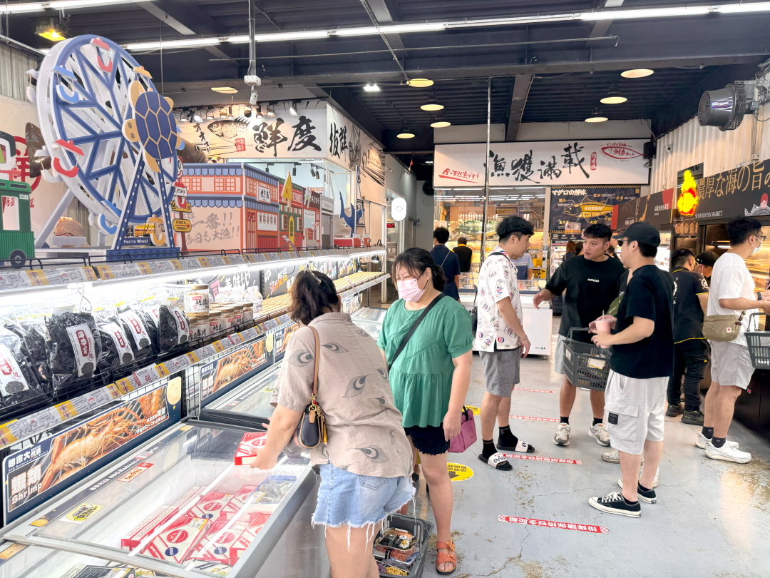 阿布潘水產|台中超狂海鮮市集,現撈龍蝦、生蠔、帝王蟹,中秋烤肉一站買齊! @猴屁的異想世界 阿布潘水產|台中超狂海鮮市集,現撈龍蝦、生蠔、帝王蟹,中秋烤肉一站買齊! @猴屁的異想世界