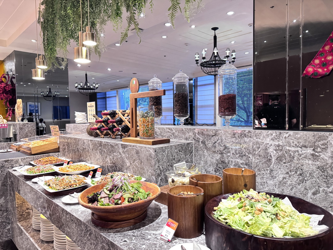 【新竹老爺酒店Le Café自助餐】氣派裝潢高質感Buffet,必吃爐烤牛排、生魚片、哈根達斯! @猴屁的異想世界 【新竹老爺酒店Le Café自助餐】氣派裝潢高質感Buffet,必吃爐烤牛排、生魚片、哈根達斯! @猴屁的異想世界