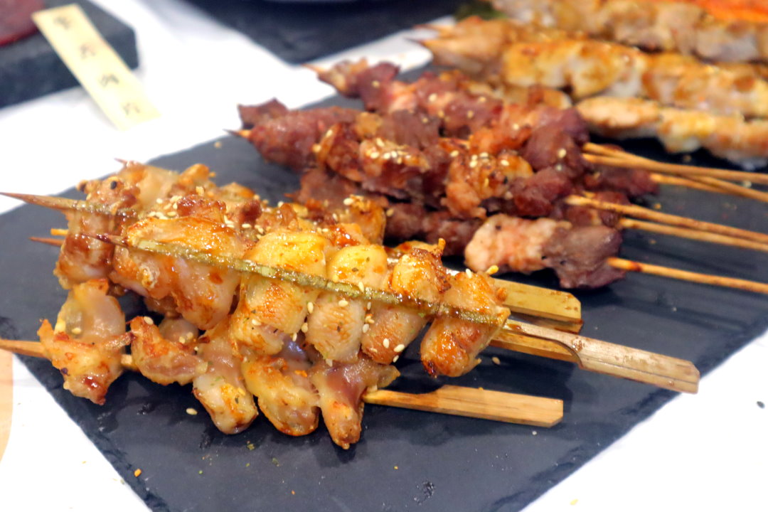 阿布潘水產|台中超狂海鮮市集,現撈龍蝦、生蠔、帝王蟹,中秋烤肉一站買齊! @猴屁的異想世界 阿布潘水產|台中超狂海鮮市集,現撈龍蝦、生蠔、帝王蟹,中秋烤肉一站買齊! @猴屁的異想世界
