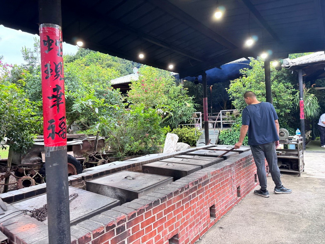 龍之居土雞城|台中北屯合菜推薦!5000元合菜10道菜超澎湃,招牌甕仔雞、鳳梨蝦球必吃 @猴屁的異想世界 龍之居土雞城|台中北屯合菜推薦!5000元合菜10道菜超澎湃,招牌甕仔雞、鳳梨蝦球必吃 @猴屁的異想世界